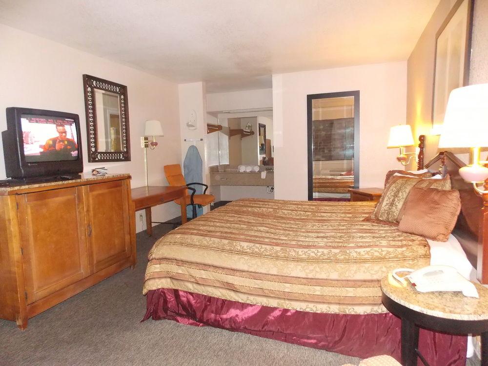 Econo Lodge Inn & Suites Downtown San Antonio Dış mekan fotoğraf