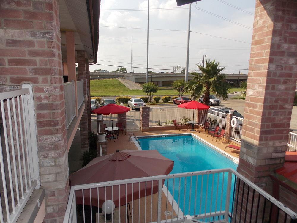 Econo Lodge Inn & Suites Downtown San Antonio Dış mekan fotoğraf