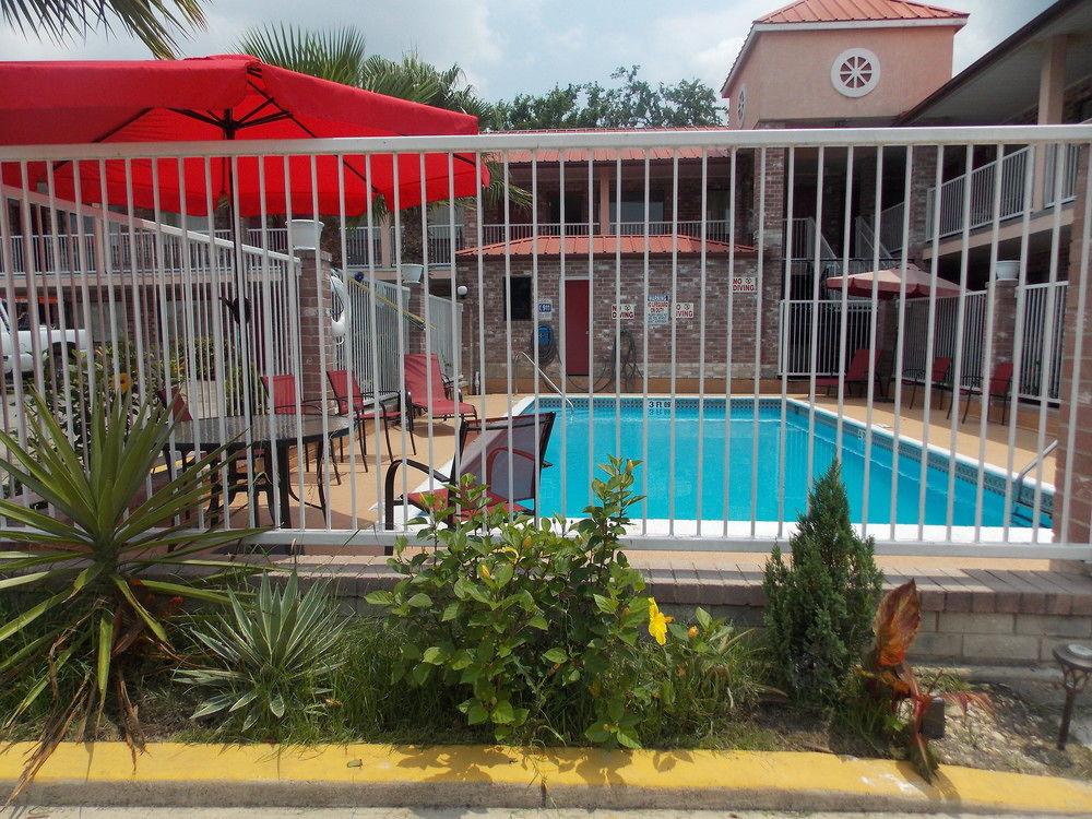 Econo Lodge Inn & Suites Downtown San Antonio Dış mekan fotoğraf